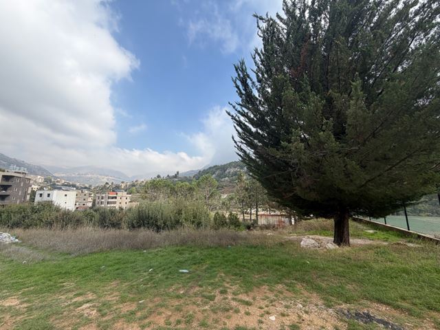 Land with a mountain view for sale in Hrajel, Keserwan - photo 2