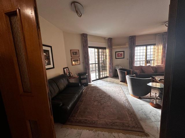 Apartment with a pool for sale in Mezher, Metn - photo 3