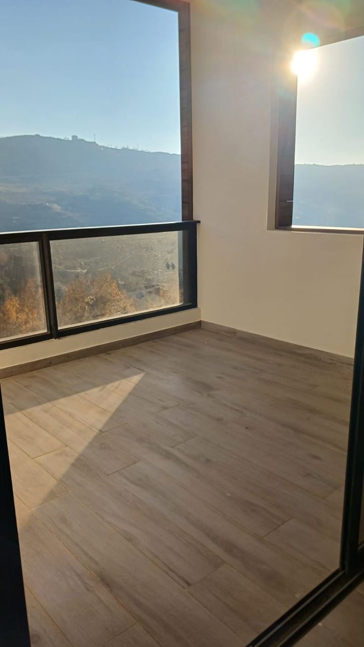 Apartment with a mountain view for sale in Faraya, Keserwan