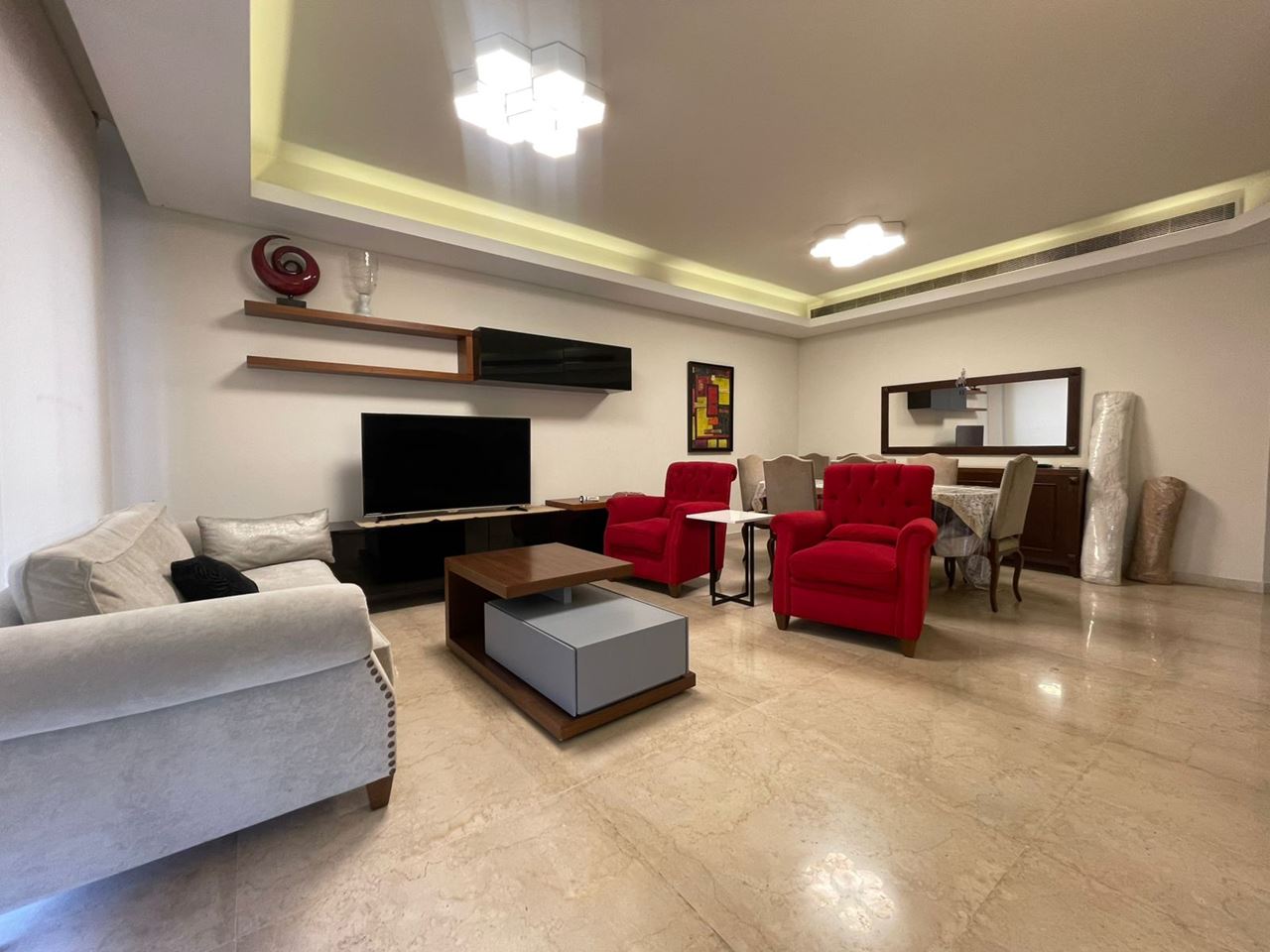 Sea-view apartment for rent in Ain el mrayseh, Beirut