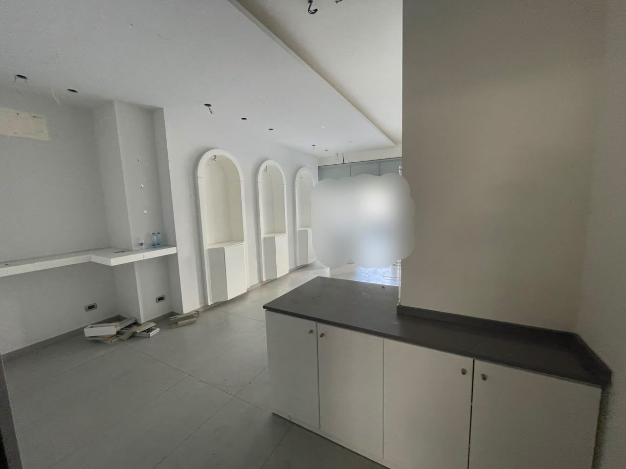 Store for rent in Koraytem, Beirut