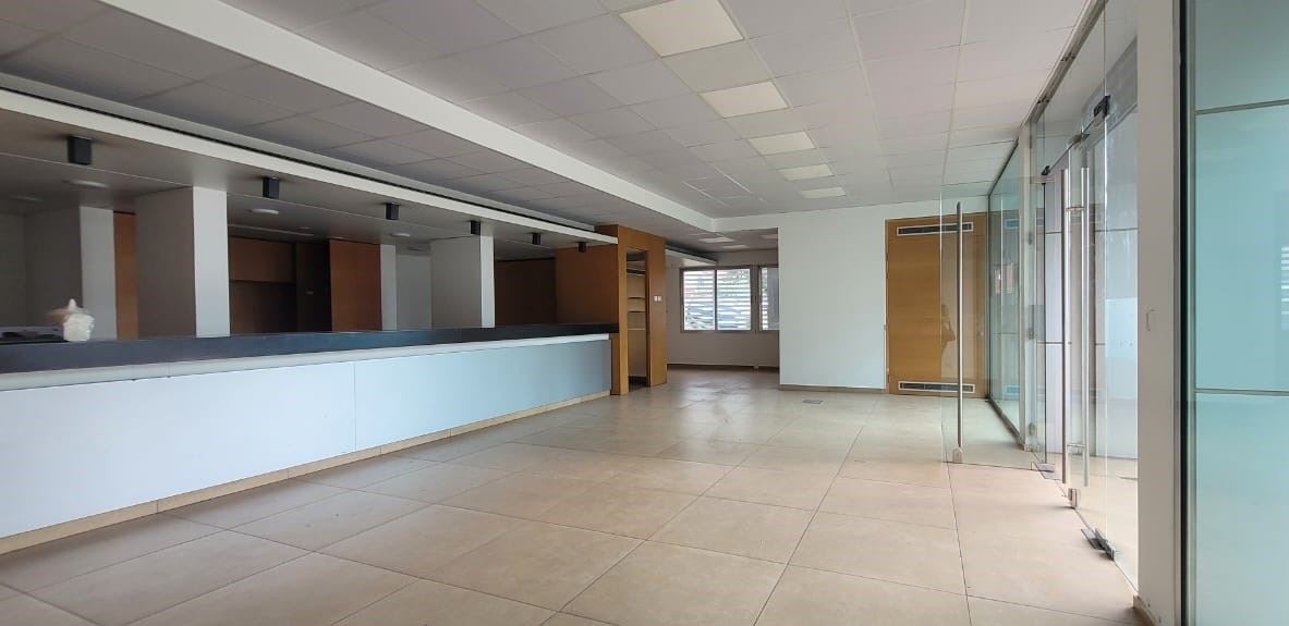 Showroom for rent in Zouk mosbe7, Keserwan