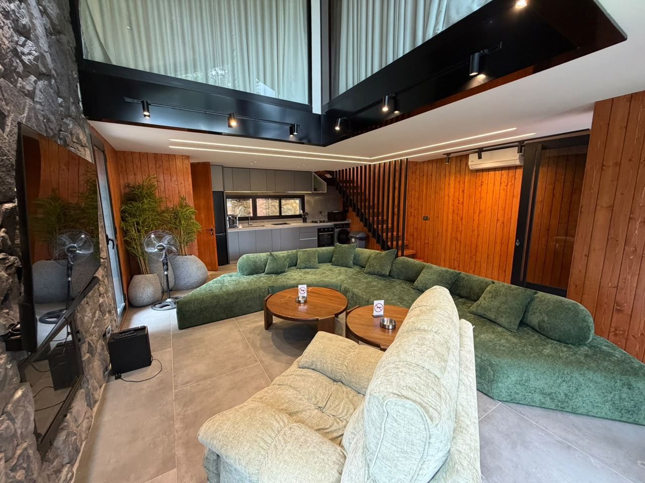 Chalet with a pool for rent in Hrajel, Keserwan