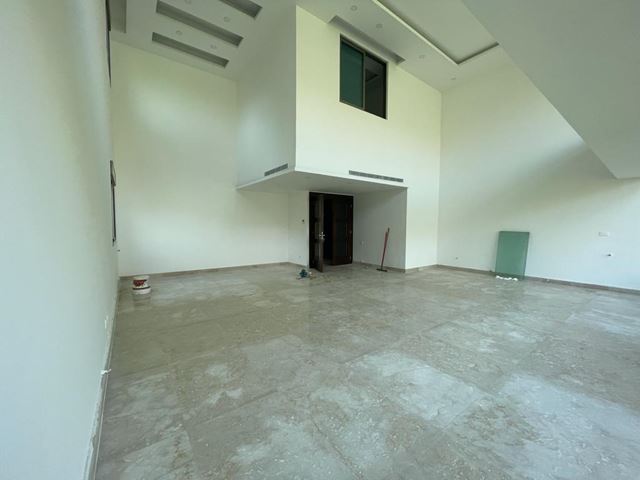 Apartment with a mountain view for sale in Hazmieh, Baabda - photo 3