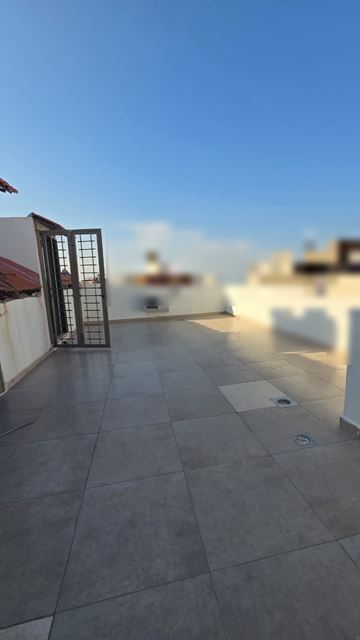 Apartment with a terrace for sale in Mansourieh, Metn - photo 3