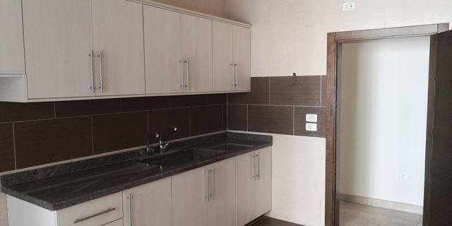 Apartment for sale in Hamra, Beirut - photo 3