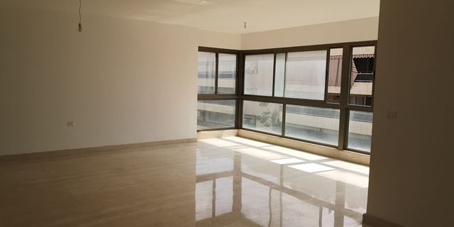 Apartment for sale in Mar elias, Beirut - photo 2