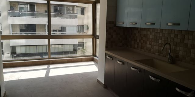 Apartment for sale in Mar elias, Beirut - photo 3