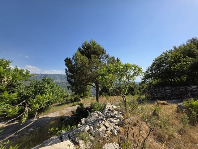 Land with a mountain view for sale in Ehmej, Jbeil - photo 3