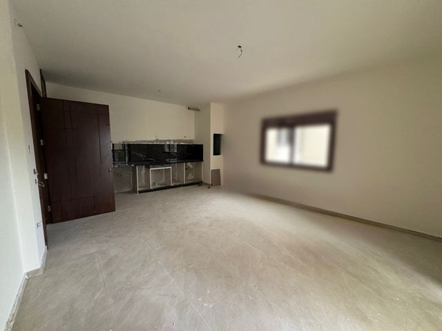Apartment with a mountain view for sale in Jbeil - photo 2