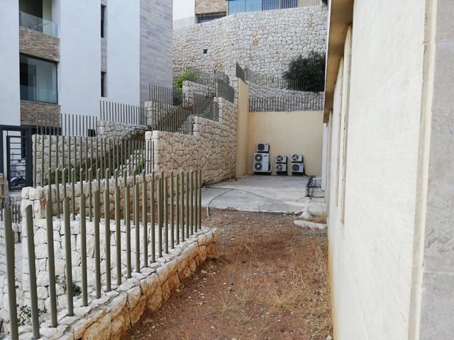 Apartment with a garden for sale in Monteverde, Metn