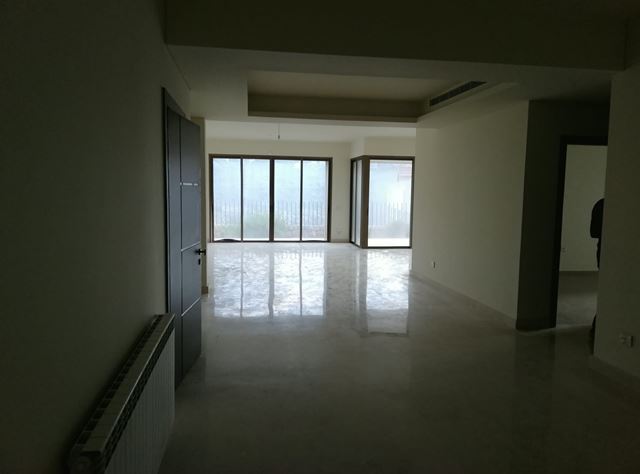 Apartment with a garden for sale in Monteverde, Metn - photo 3