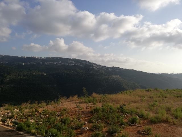 Apartment with a terrace for sale in Monteverde, Metn - photo 2