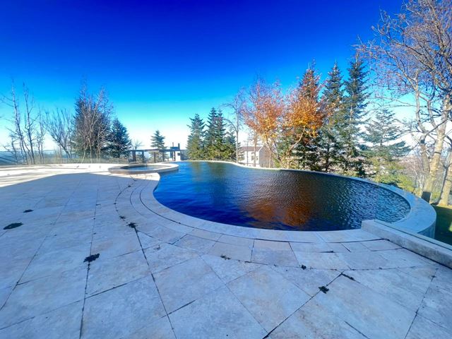 Villa with a pool for sale in Fakra, Keserwan
