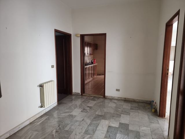Apartment with a terrace for rent in Haret sakher, Keserwan - photo 2