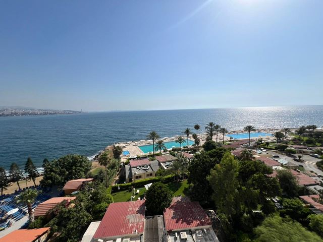 Sea-view chalet for rent in Tabarja, Keserwan - photo 2