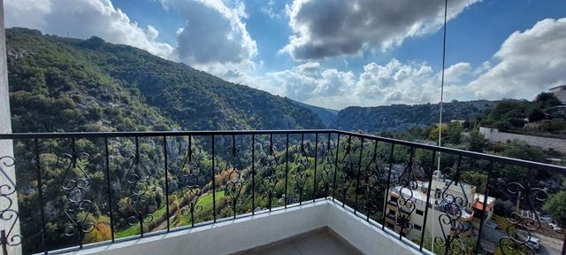 Furnished apartment for sale in Mayrouba, Keserwan - photo 3