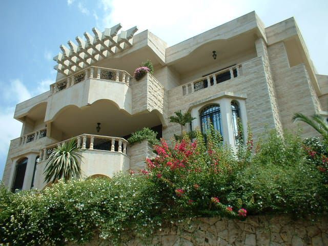 Sea-view villa for sale in Kornet Chehwen, Metn