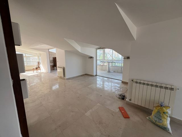 Sea-view apartment for sale in Haret sakher, Keserwan - photo 3