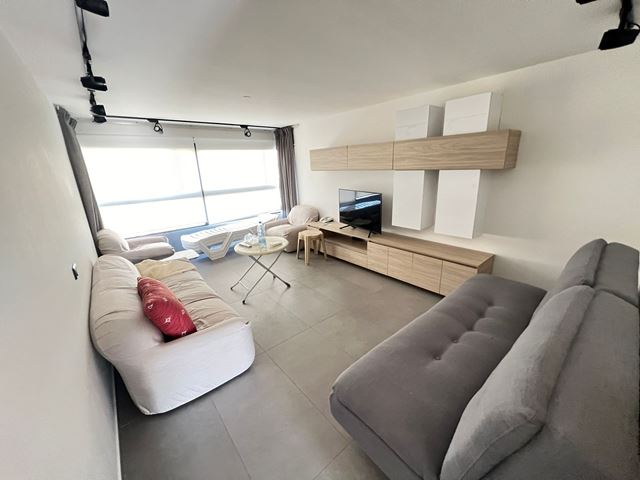 Chalet with a terrace for sale in Kaslik, Keserwan