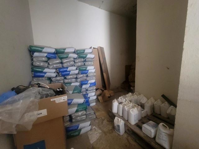Warehouse for rent in Dbaye, Metn - photo 3