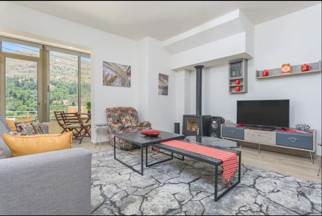 Chalet with a terrace for sale in Faraya, Keserwan - photo 3