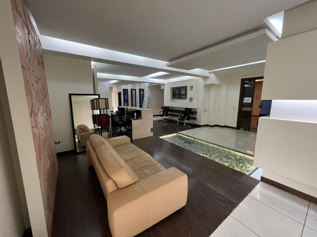 Office for rent in Kaslik, Keserwan
