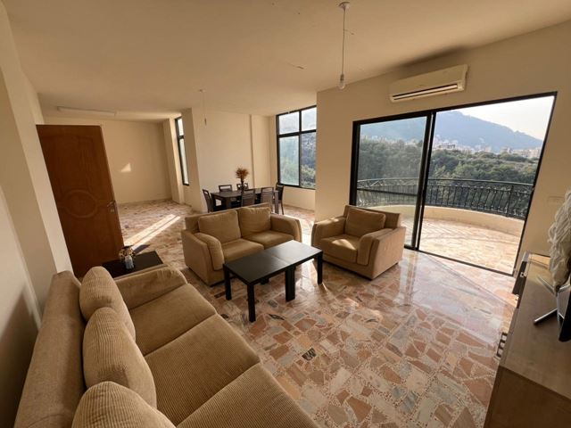 Sea-view apartment for sale in Chnaniir, Keserwan