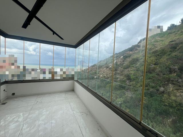 Sea-view apartment for sale in Zalka, Metn - photo 2