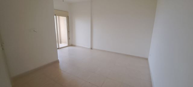 Sea-view apartment for sale in Bouar, Keserwan - photo 3