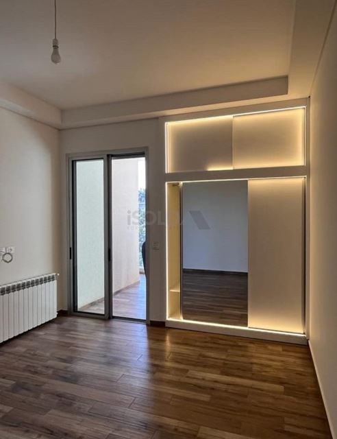Sea-view apartment for sale in Biyada, Metn - photo 2