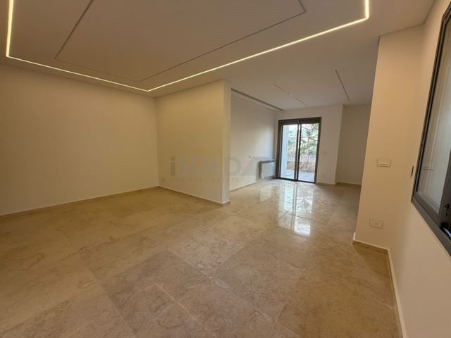 Apartment with a terrace for sale in Rabweh, Metn - photo 2