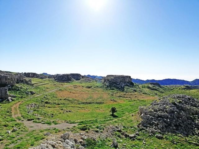 Land with a mountain view for sale in Laklouk, Jbeil - photo 2