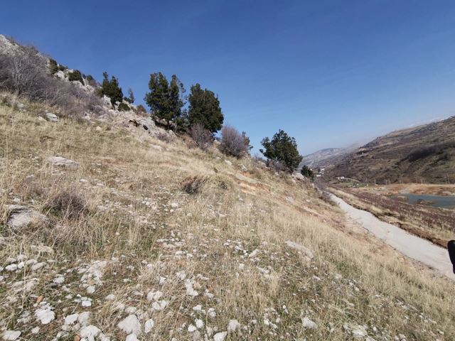 Land with a mountain view for sale in Laklouk, Jbeil - photo 2