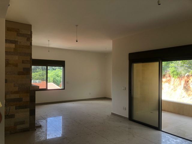Sea-view apartment for sale in Edde, Jbeil - photo 2