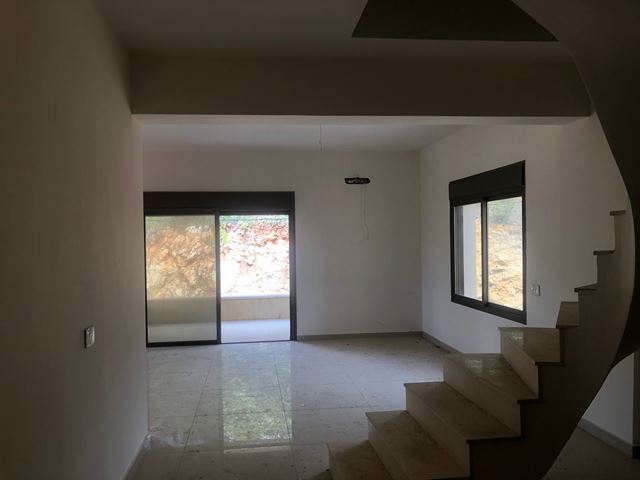 Sea-view apartment for sale in Edde, Jbeil - photo 3