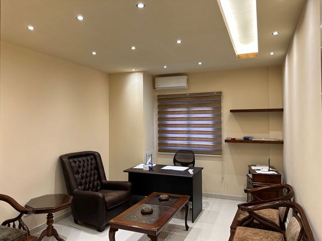 Furnished office for sale in Jbeil - photo 2