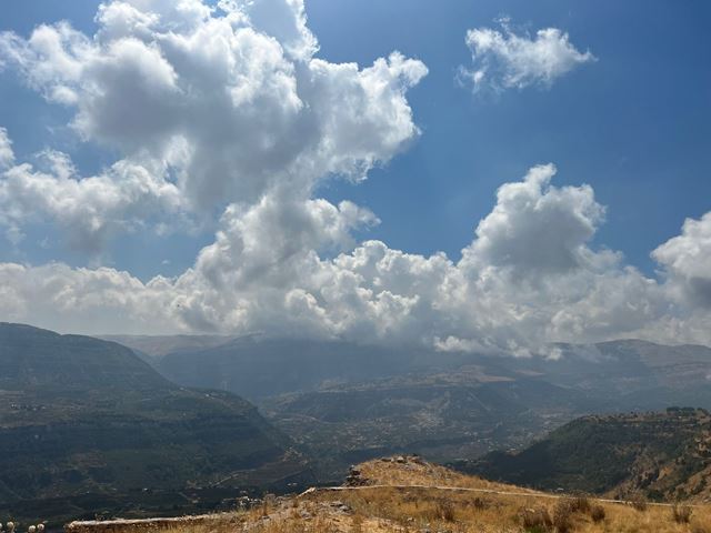 Land with a mountain view for sale in Laklouk, Jbeil - photo 3
