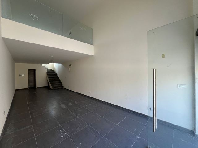 Store for sale in Jbeil