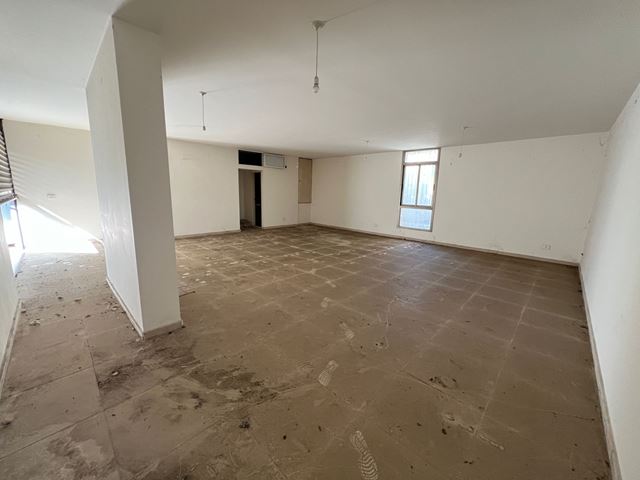 Store for sale in Aamchit, Jbeil - photo 2