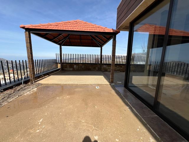 Villa with a garden for sale in Laklouk, Jbeil