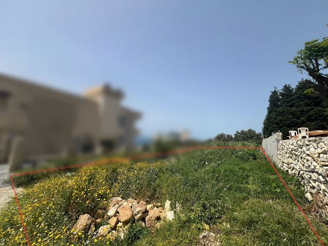أرض بإطلالة على البحر للبيع في كفرعبيدا، البترون - صورة 2
