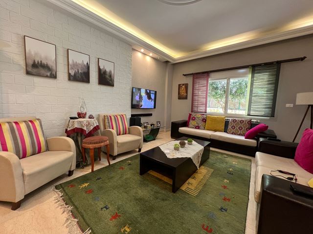 Apartment with a garden for sale in Jbeil - photo 3