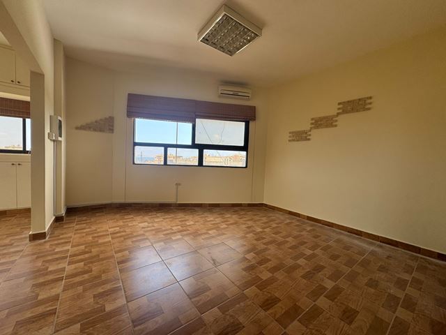 Office for rent in Jbeil