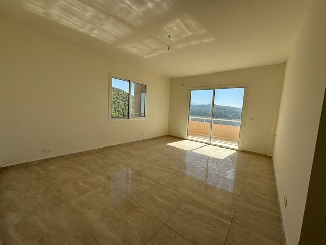Sea-view apartment for sale in Breij, Jbeil - photo 2