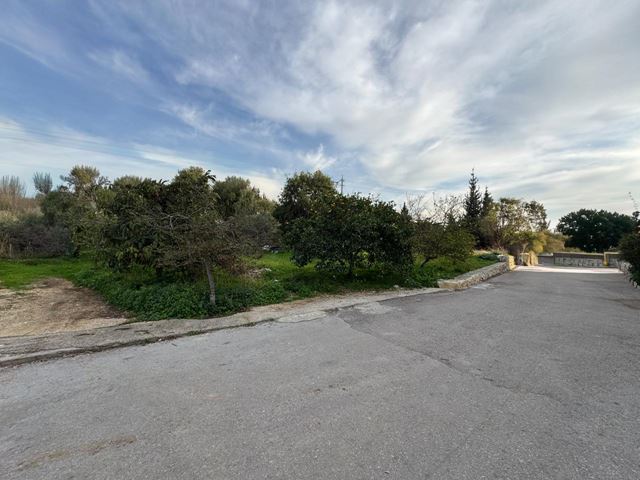Sea-view land for sale in Aamchit, Jbeil - photo 3