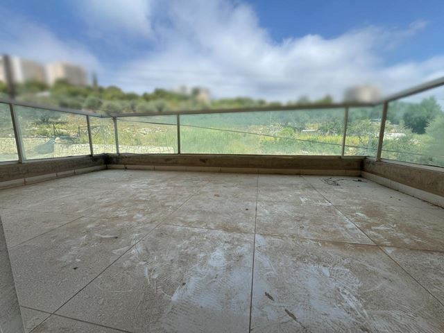 Apartment with a mountain view for sale in Aamchit, Jbeil