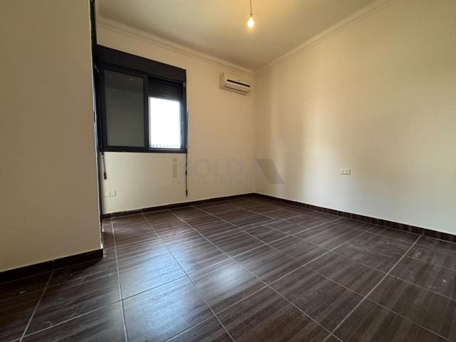 Sea-view apartment for sale in Jbeil - photo 3