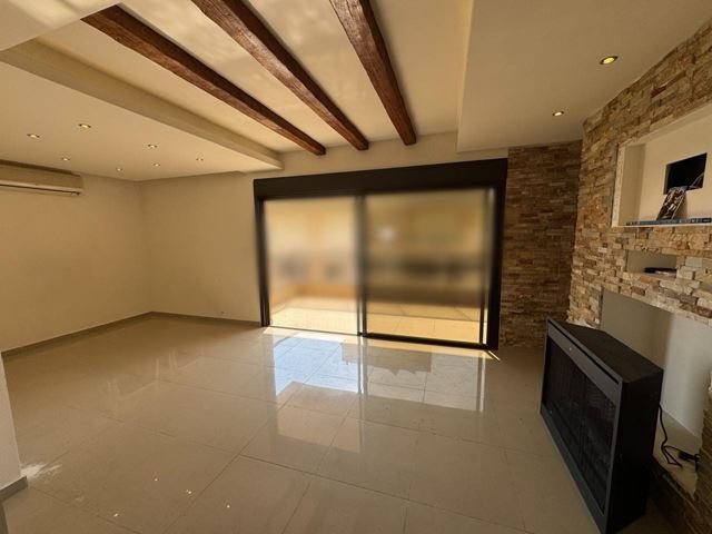 Sea-view apartment for sale in Jbeil