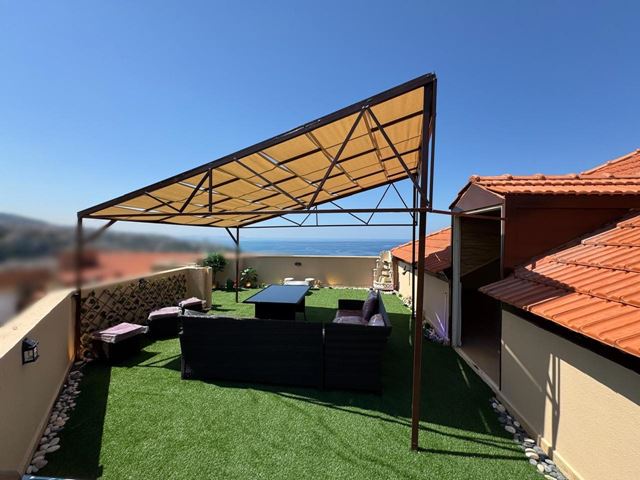Apartment with a terrace for sale in Halat, Jbeil